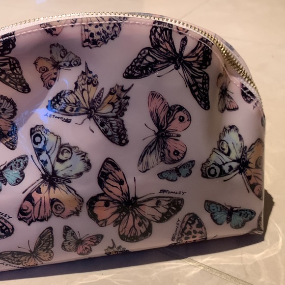 BRAND NEW Review X Bromley Flutter by Cosmetic Case - Picture 3 of 4
